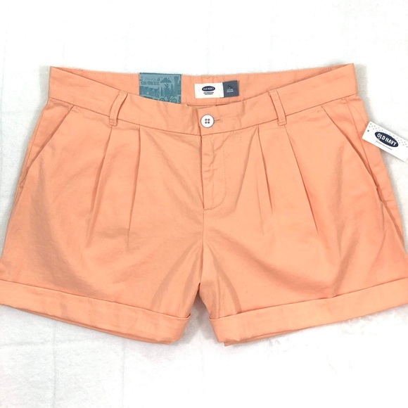 Old Navy Pants - NWT Old Navy Peach Pleated Shorts